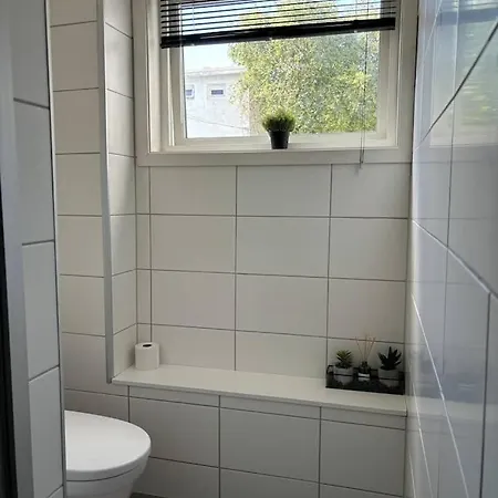 Center Of - Double Privatunterkunft