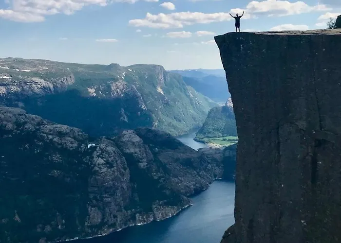 Center Of - Double Stavanger